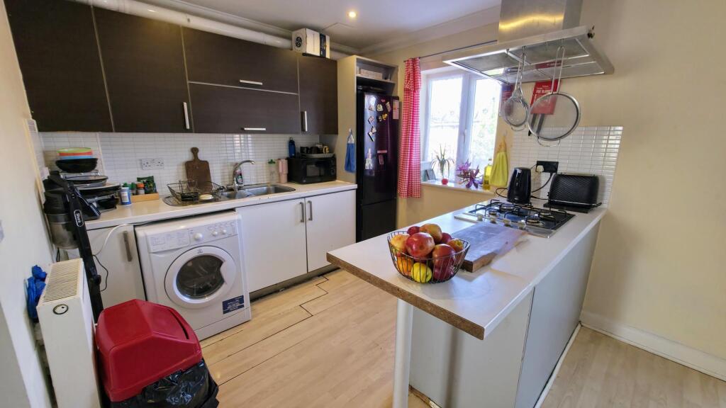 Open plan Lounge Kitchen