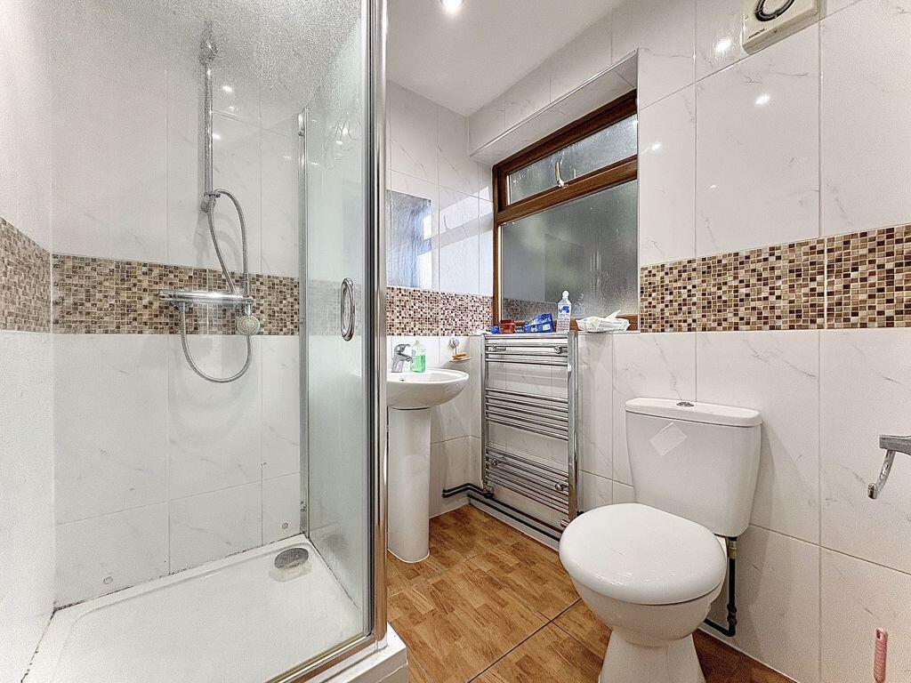 DOWNSTAIRS SHOWER ROOM
