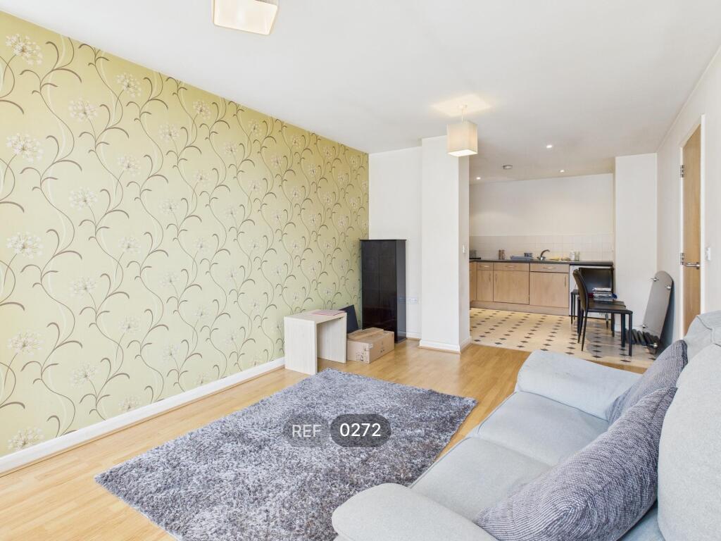 Kitchen &amp; Living area