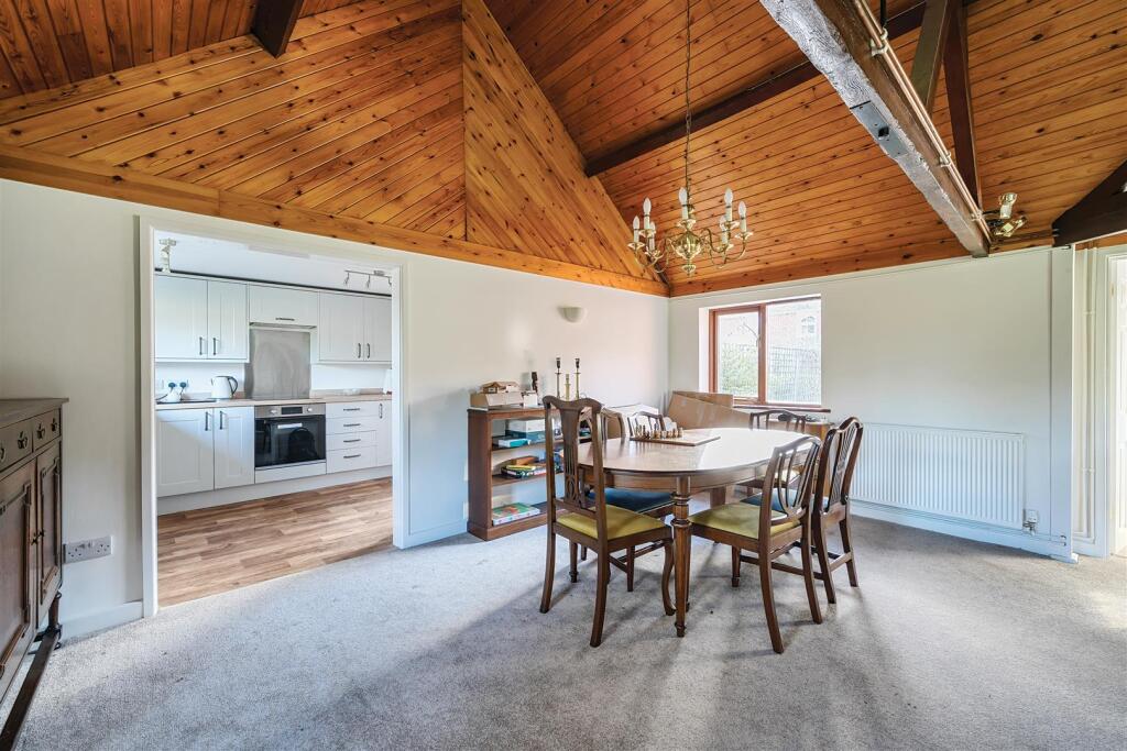 Cott Dining rm (20).jpg