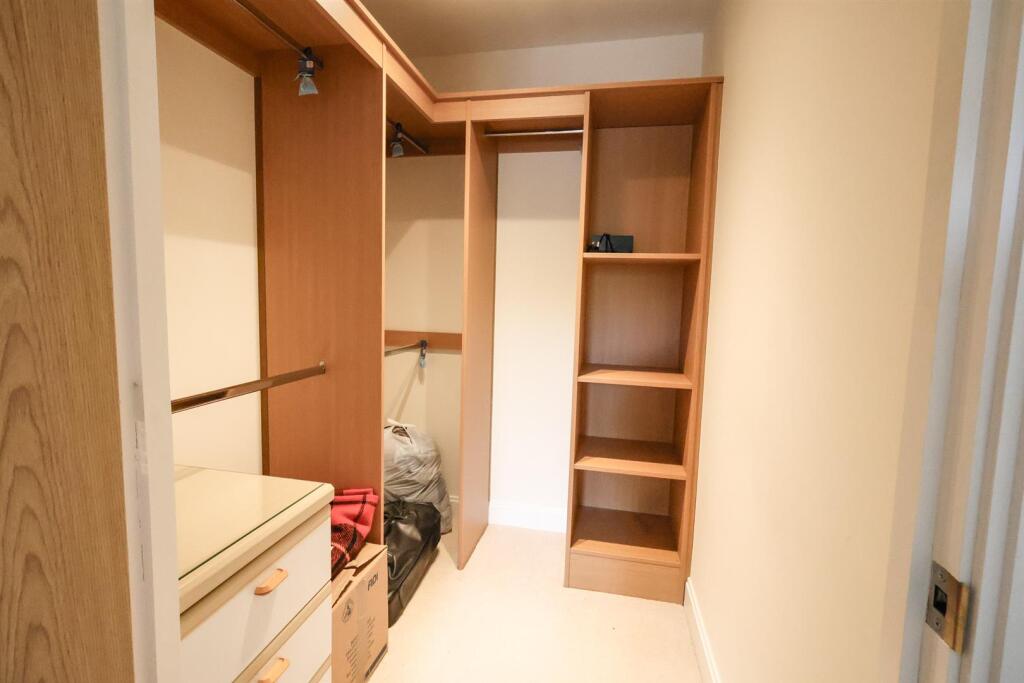 dressing room.jpg