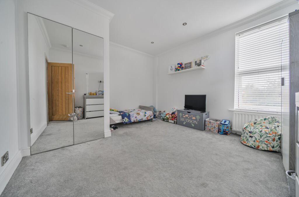 1350264-7-68c2825...