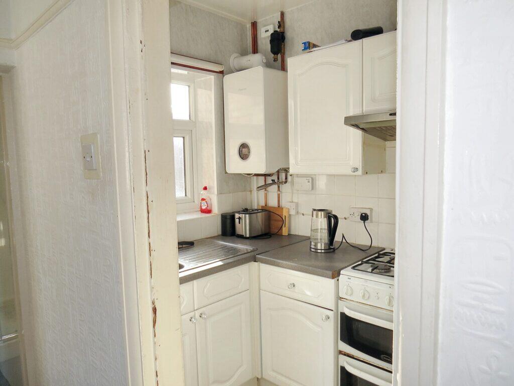 Kenilworth Gardens- Kitchen