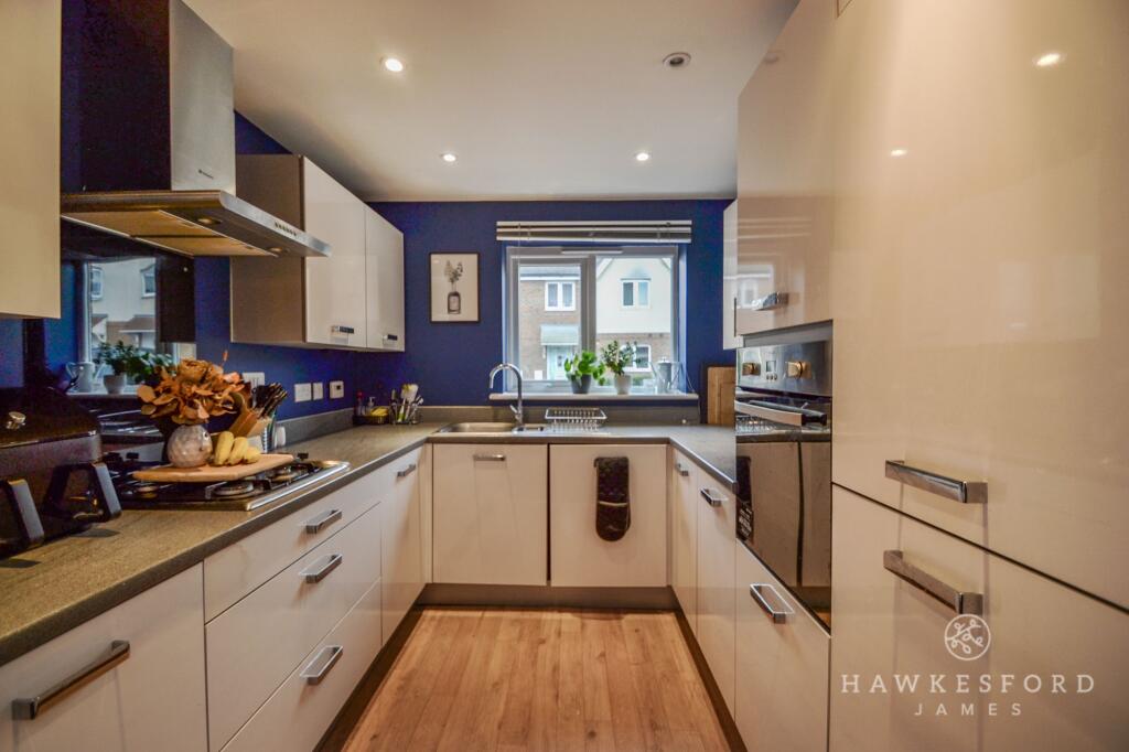 Buttercup Avenue, Minster On Sea - Kitchen