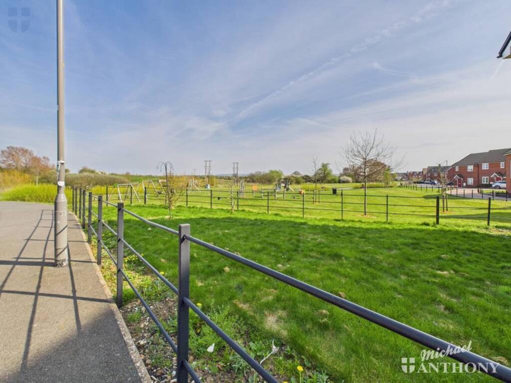 CAM03852G0-PR0238-STILL033-thumbnail-h750-70