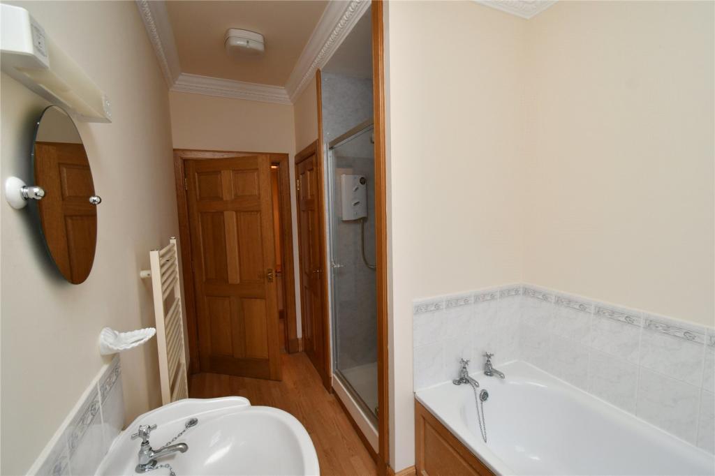 Master En-Suite