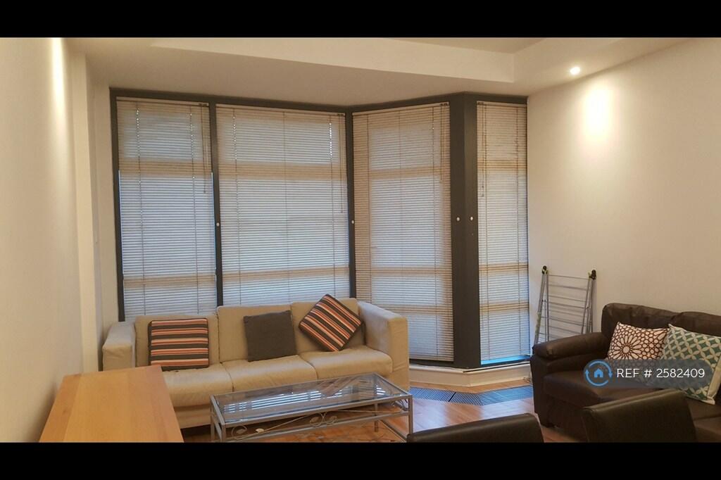 Living/Dining Room