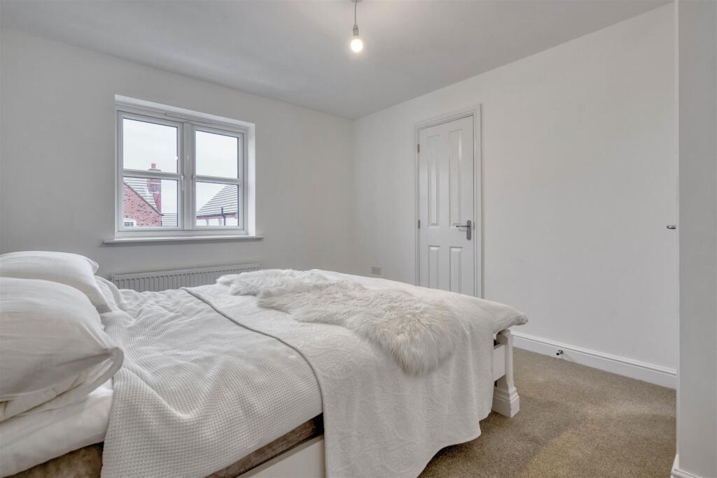 29 slater crescent upholland wn8 0bw-49.jpg