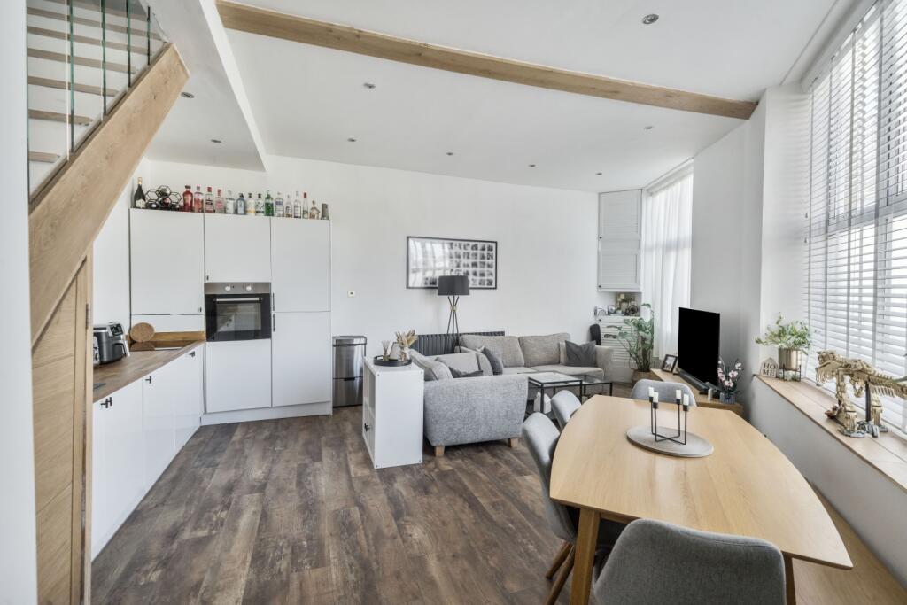 1356707-15-68d6ac4ee91ea