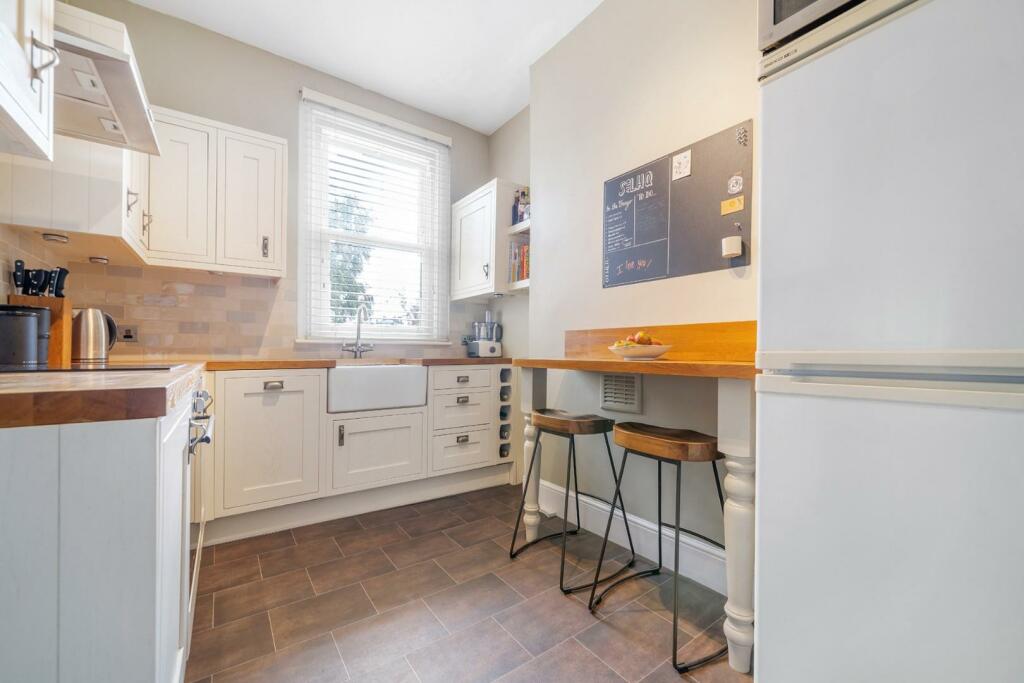 Kitchen (2).jpg