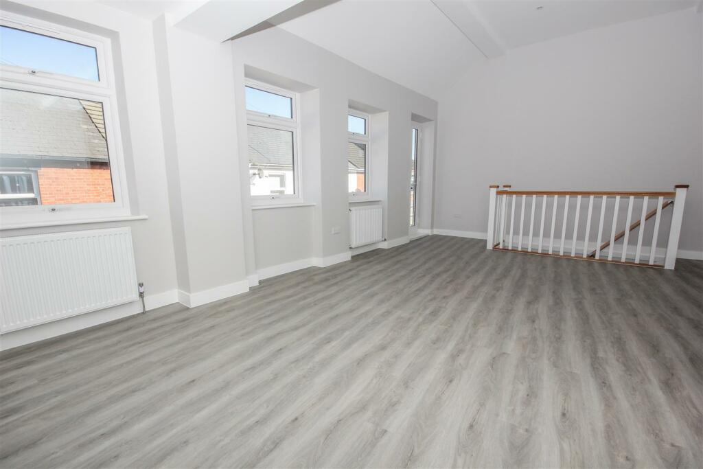 Living Dining Area.jpg