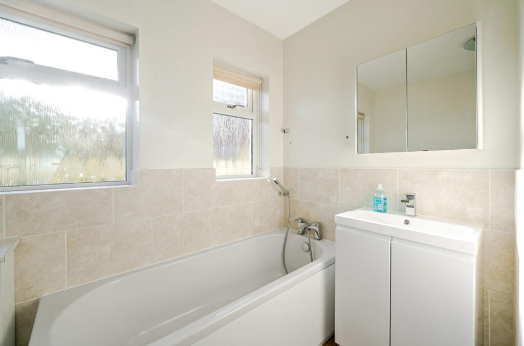 Bath/Shower Room
