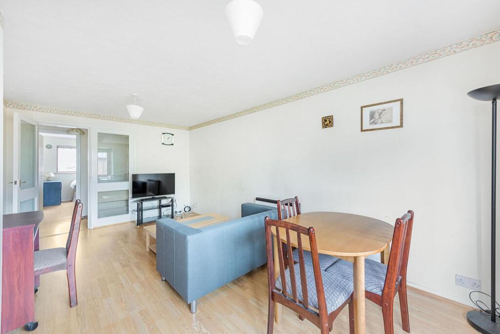 16969_rentmyhome__122_cotton_avenue_13_lo.jpg