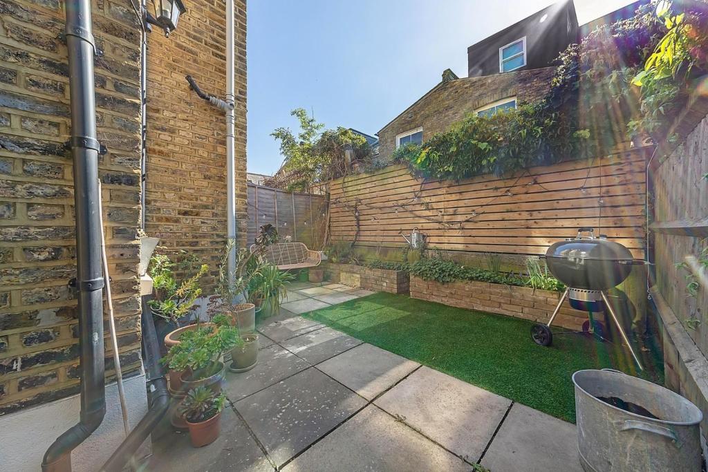 Garden (1).jpg