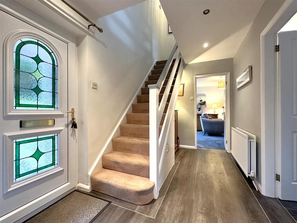 Inviting Reception Hall 010