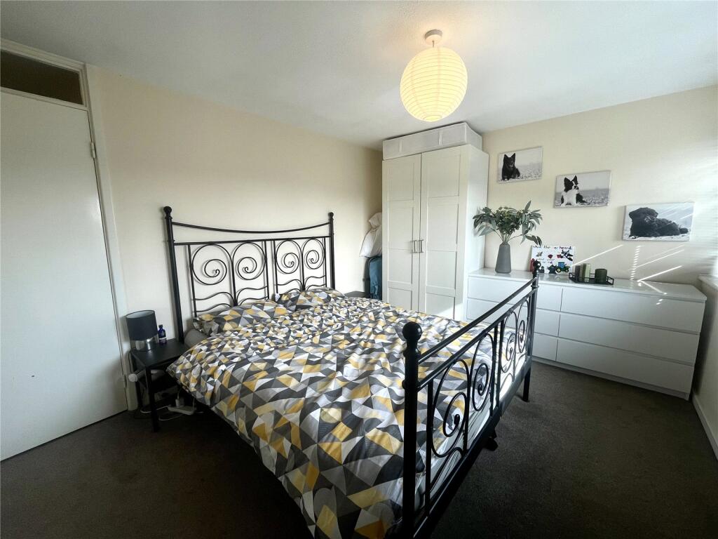 749557F1-B7A3-4B7C-A