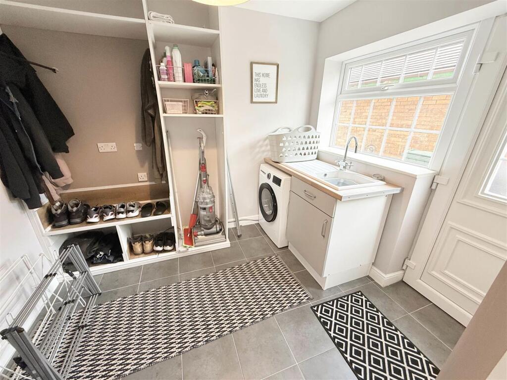 UTILITY ROOM