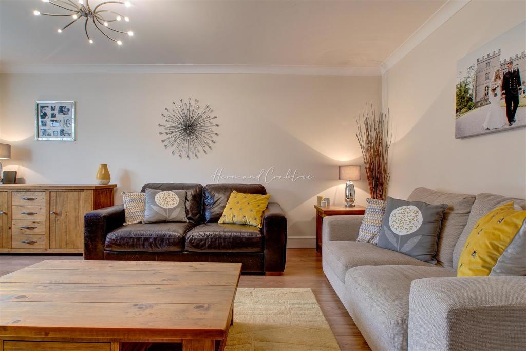 Blacktown Gardens, Marshfield, HernCrabtree (13).j