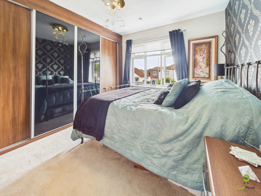 Presented by Clinton at EweMove Bexleyheath and Da