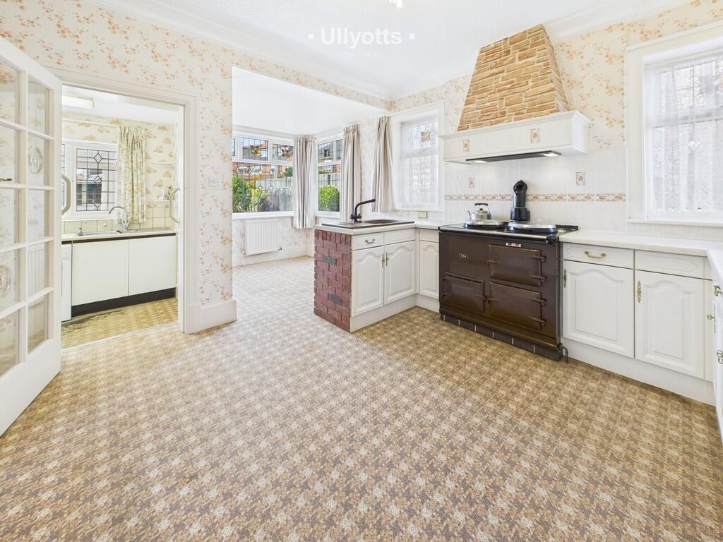 Kitchen / Dining ...