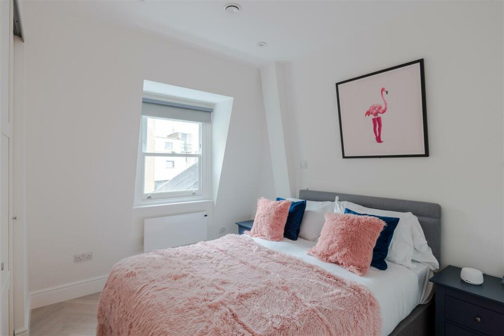 4, 30 Foley Street-8.jpg