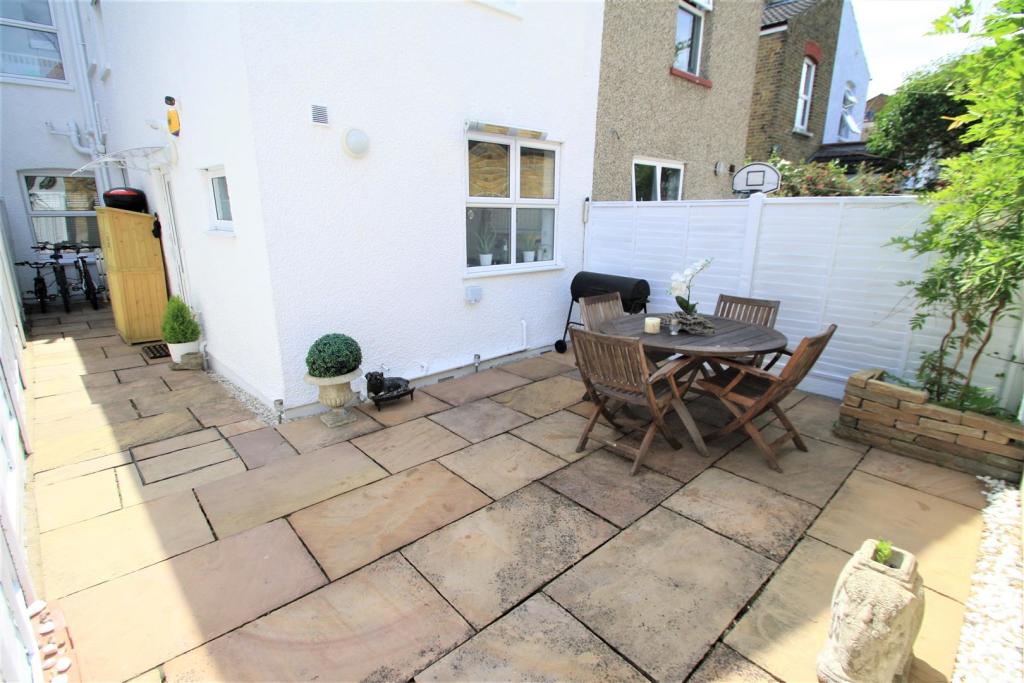 Garden1.JPG
