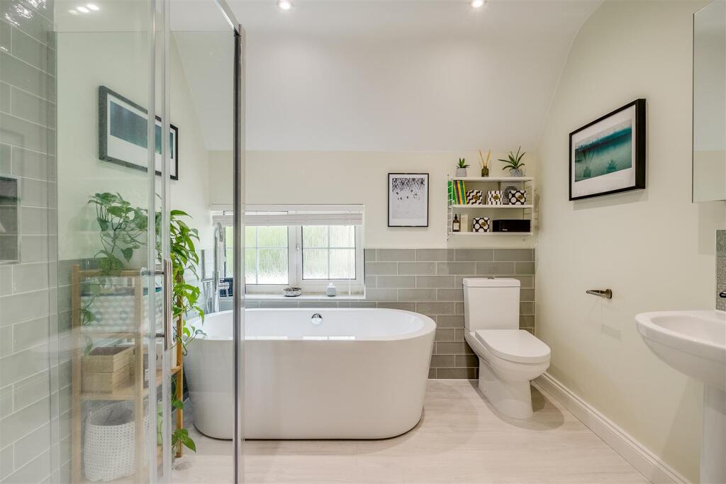 Eastholm Green 9-33.jpg