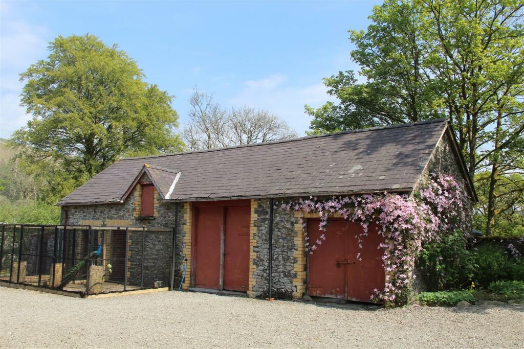 COACH HOUSE RANGE