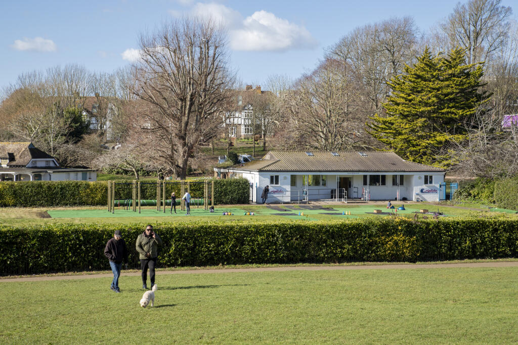 hoveparkspring2022003