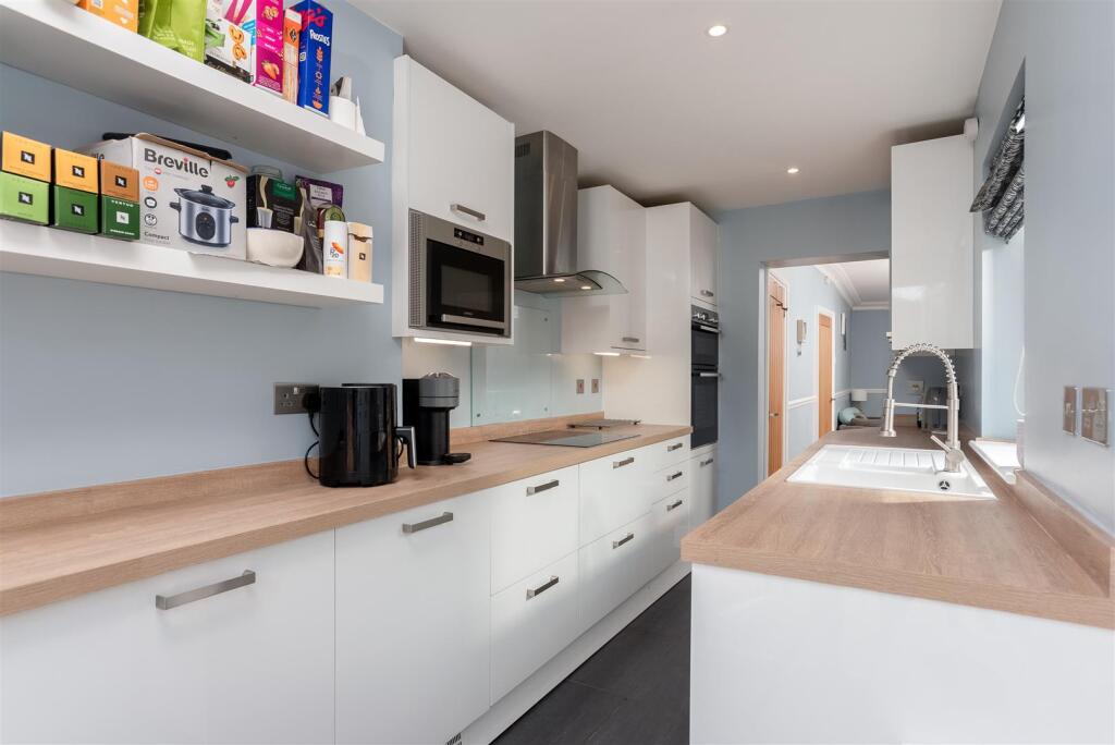 1 Glebe Place 1698-7.jpg