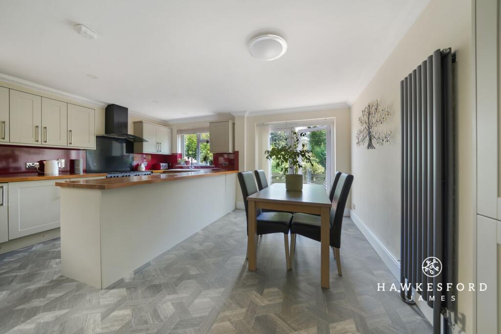 Ruins Barn Road, Sittingbourne - Kitchen Diner