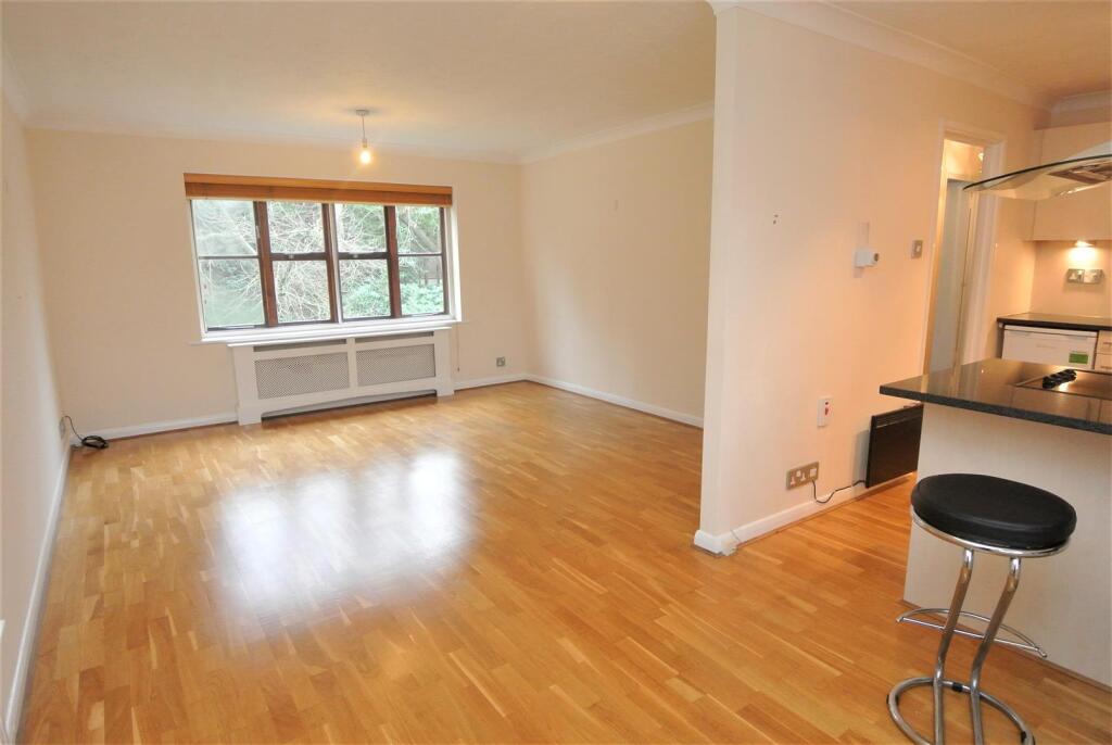 Living kitchen 2.JPG