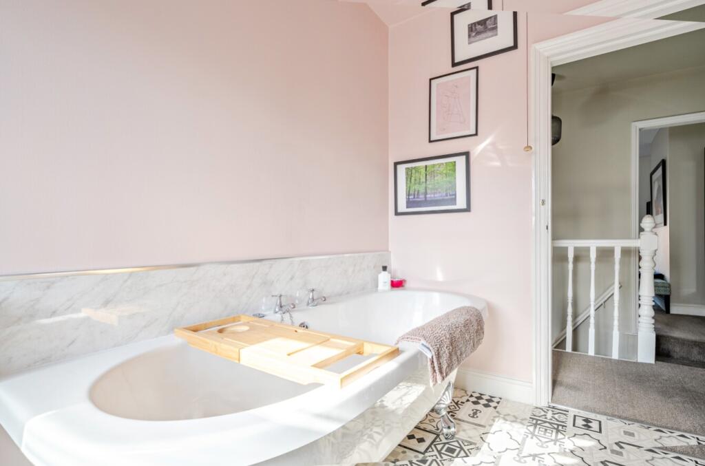 1360885-9-68dbe0713e0df