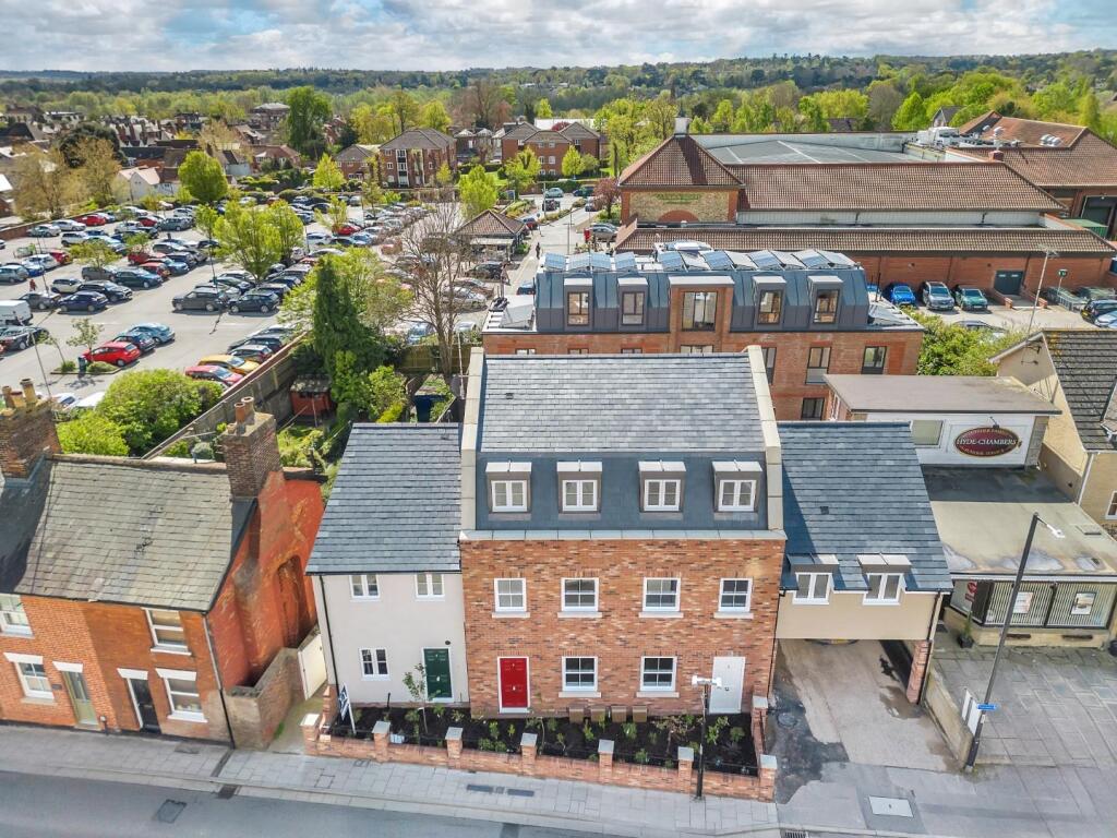 Apartment 2_Saddler's Court [Aerial Elevation 02] 