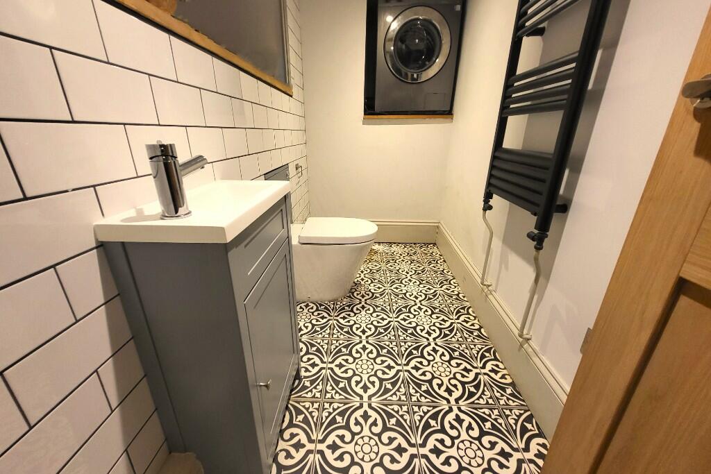 Basement Utility WC