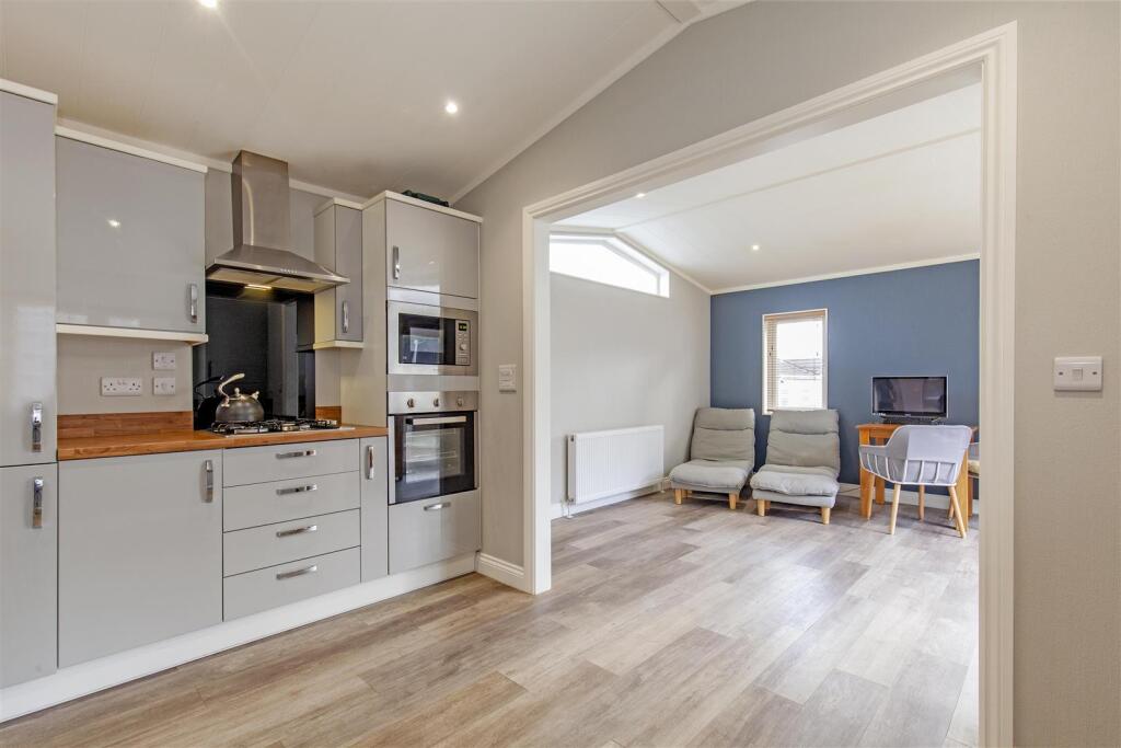 Superb Integrated Kitchen