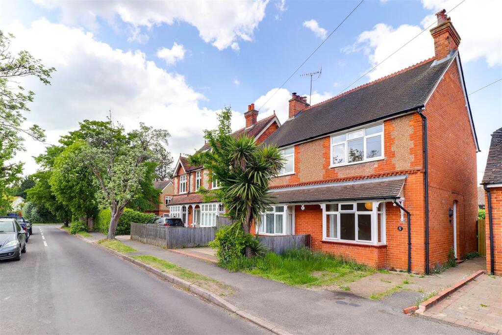 03. Front aspect.jpg