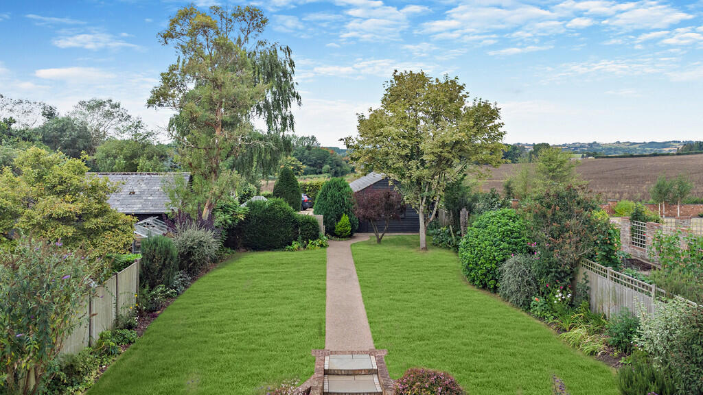 8614390-exterior0...