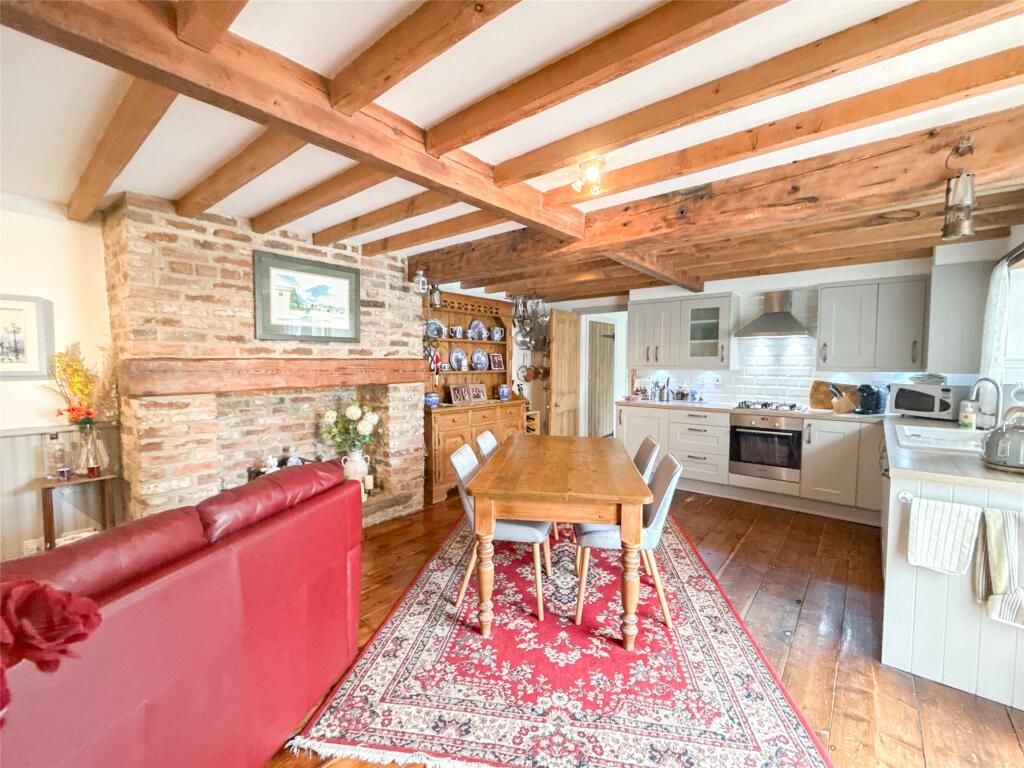 Kitchen/Diner/Family