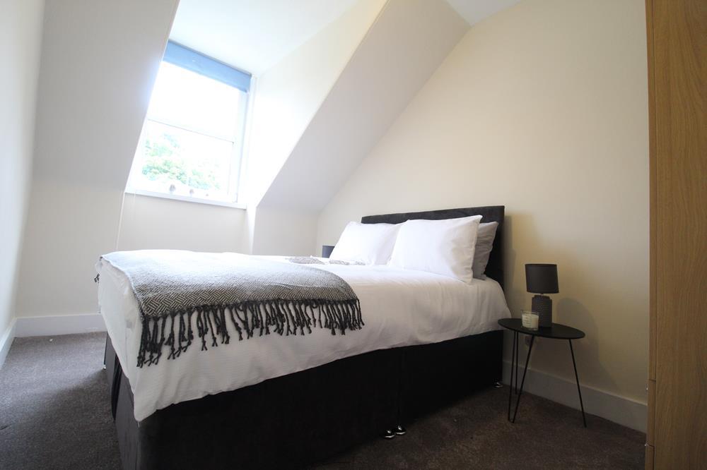 Bedroom alt