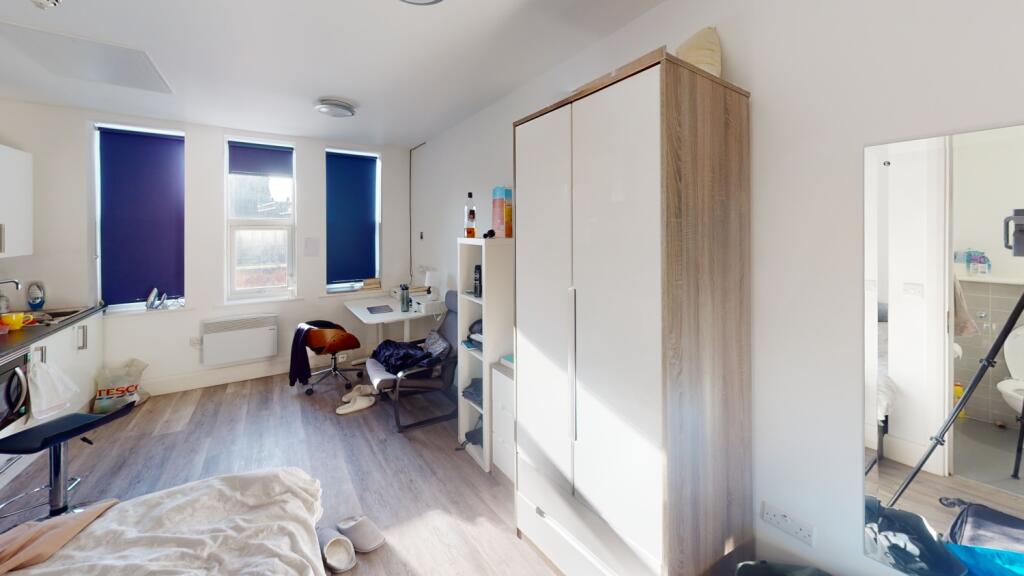 Studio-4-Bedroom