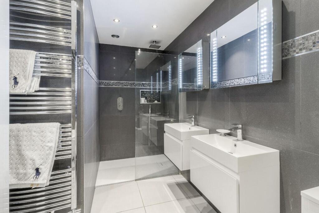 1 Turnberry Lane [HIGHres] 031.jpg