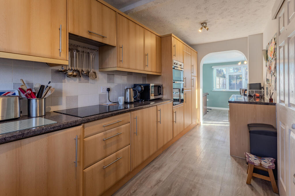 Kitchen Dining Room (2)