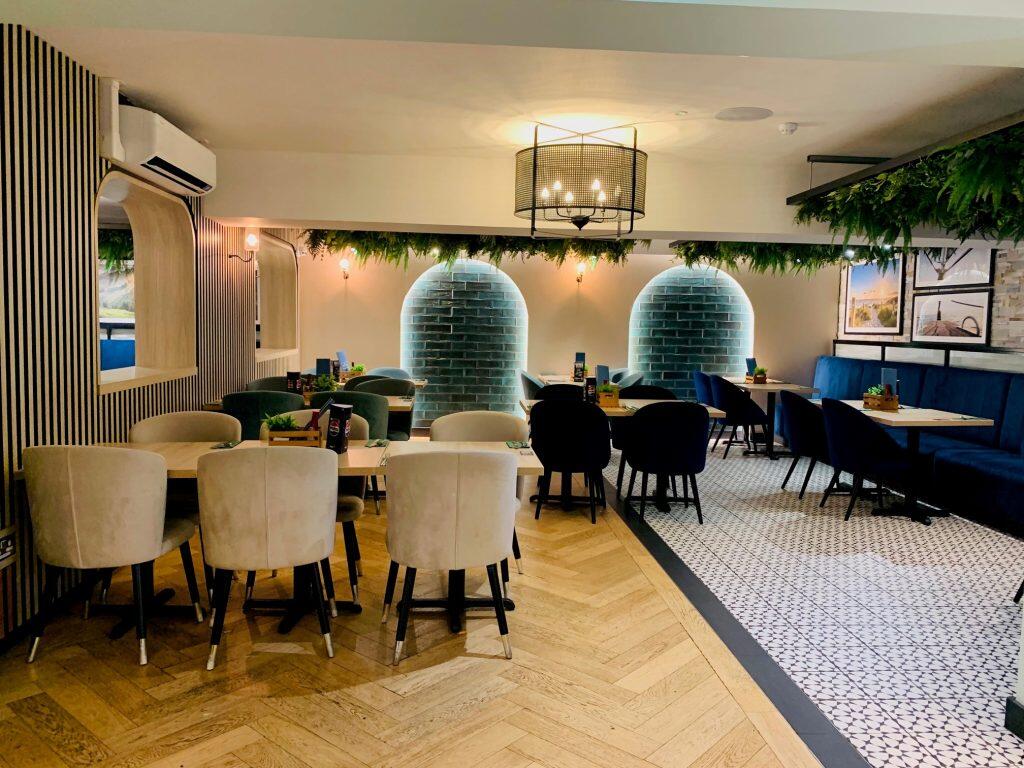 Restaurant 1.jpg