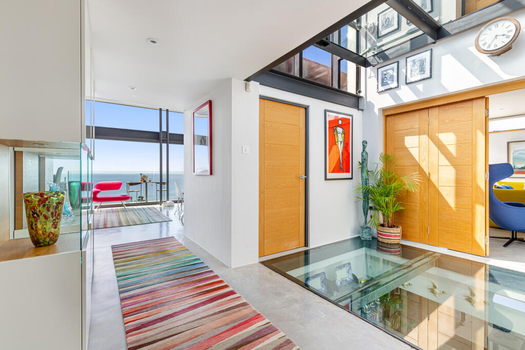 A16 - Telhaven Spring Road Wembury Point - 250708