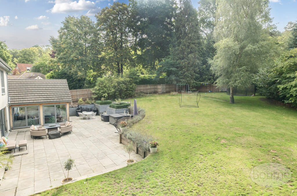 f8cf95c8-0128-45d...