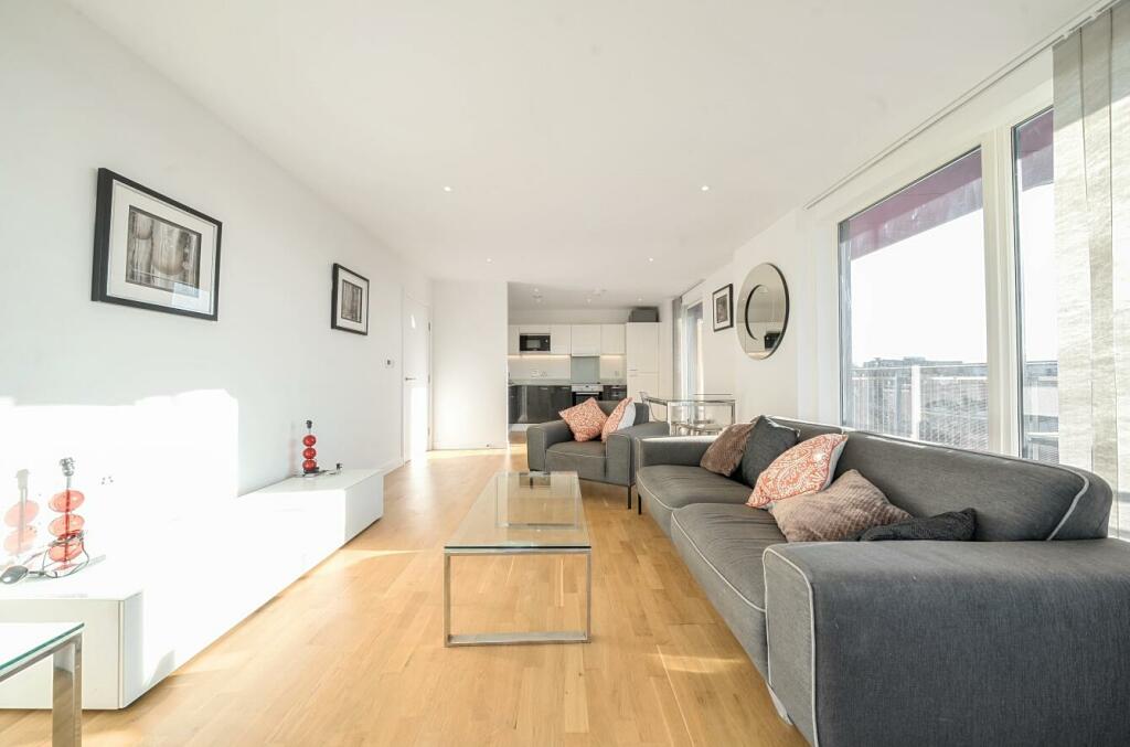 Reception Room2