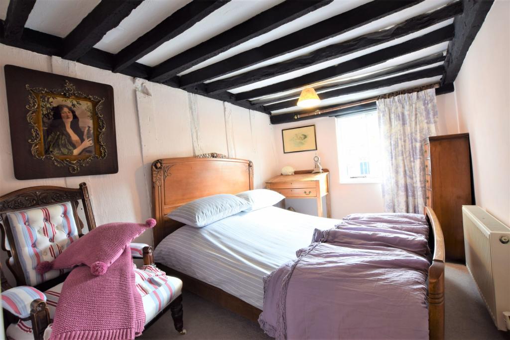 FIRST FLOOR: BEDROOM ONE
