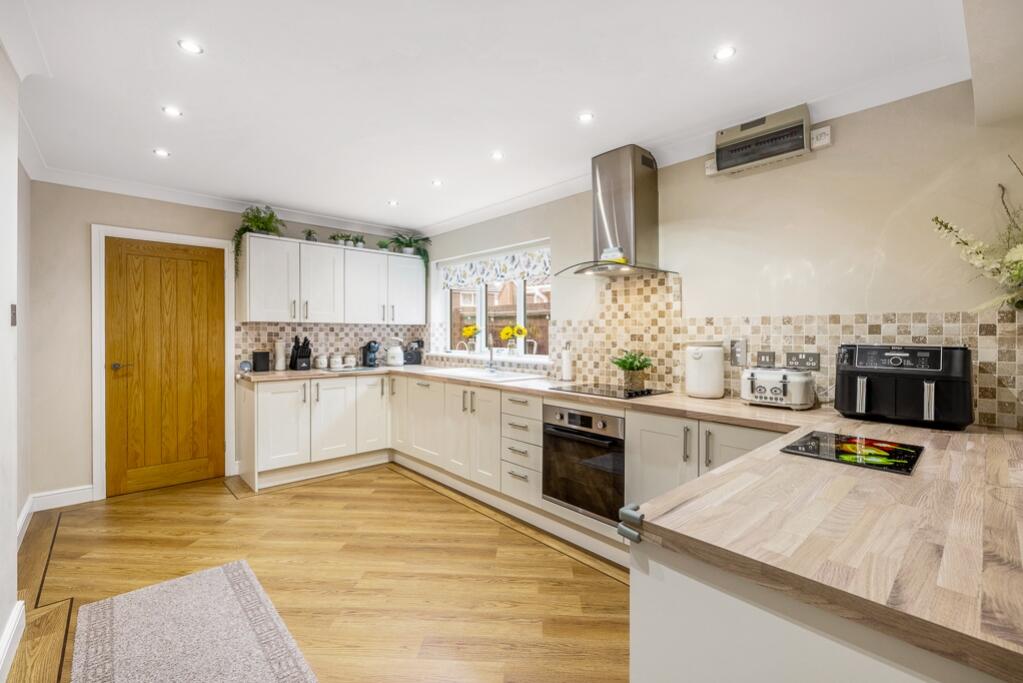 64 Deldale Road (Wyberton)-19