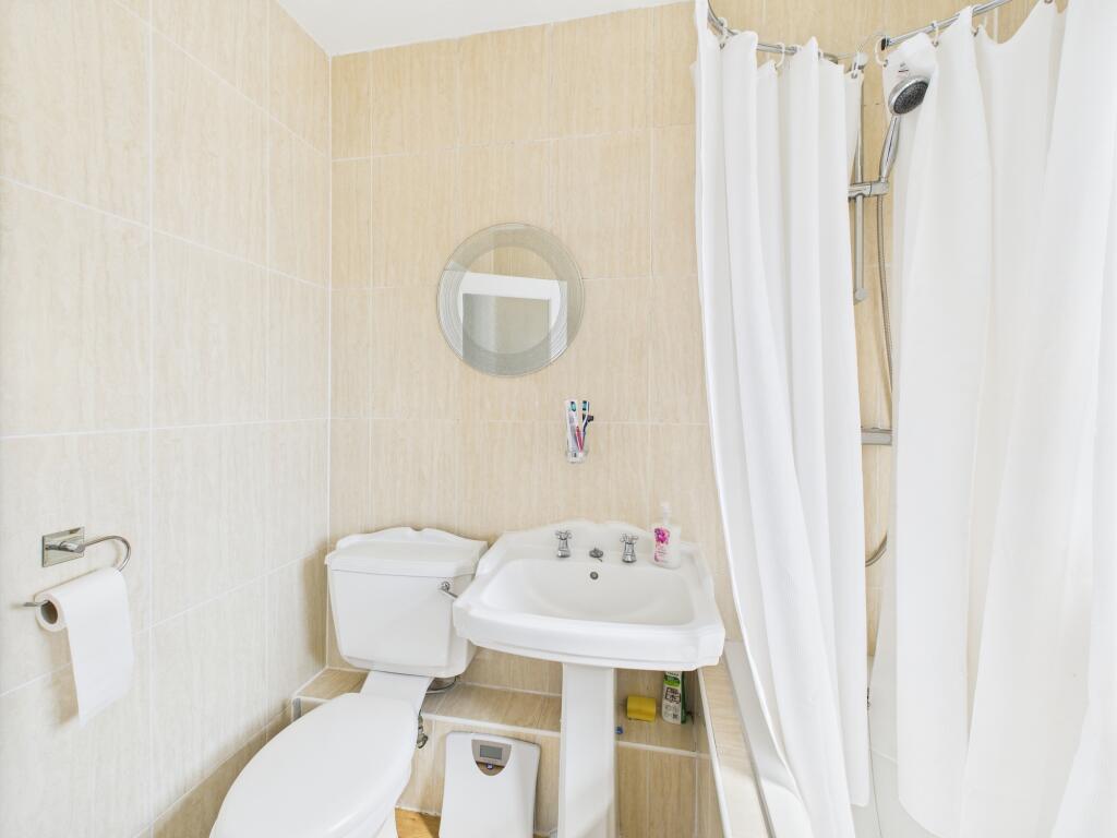 CAM05192G0-PR0108-STILL006